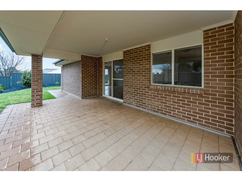 1 Barker Road, Mount Barker SA 5251