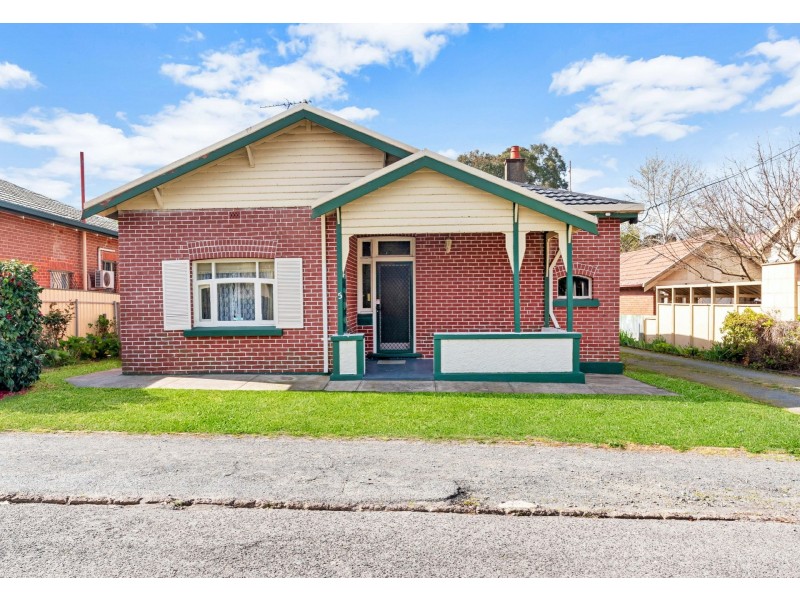 5 Kia-Ora Street, Mount Barker SA 5251