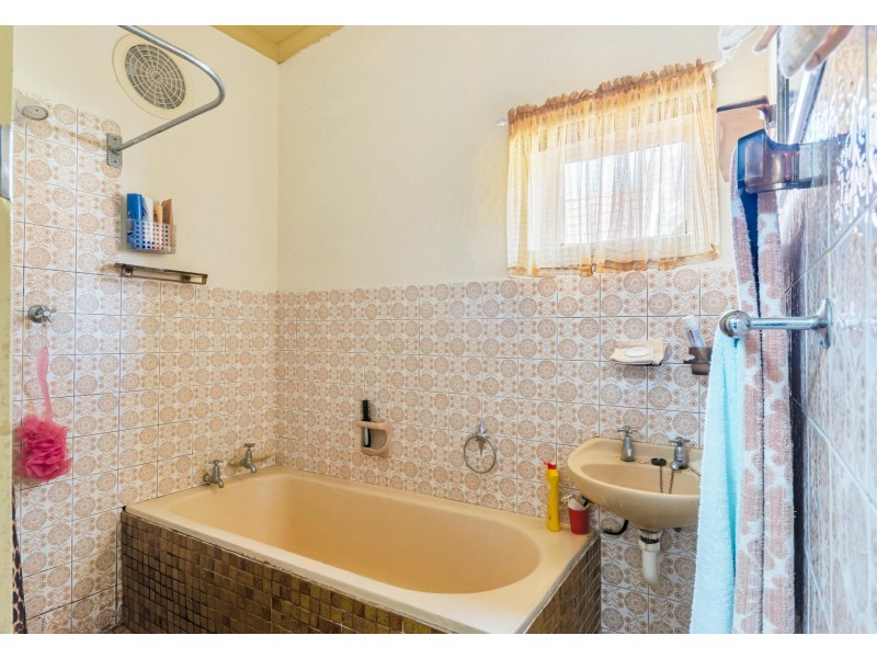 5 Kia-Ora Street, Mount Barker SA 5251