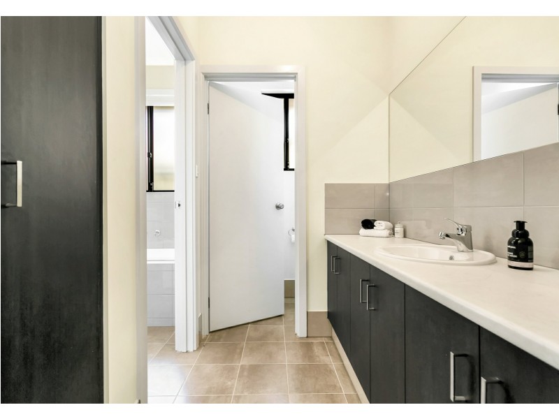 25 Wycombe Drive, Mount Barker SA 5251