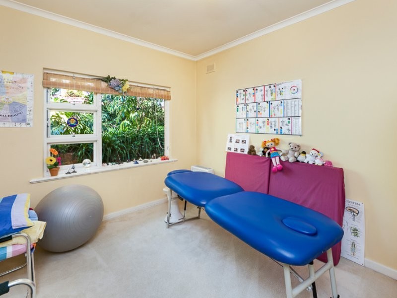 11 Deane Avenue, Belair SA 5052