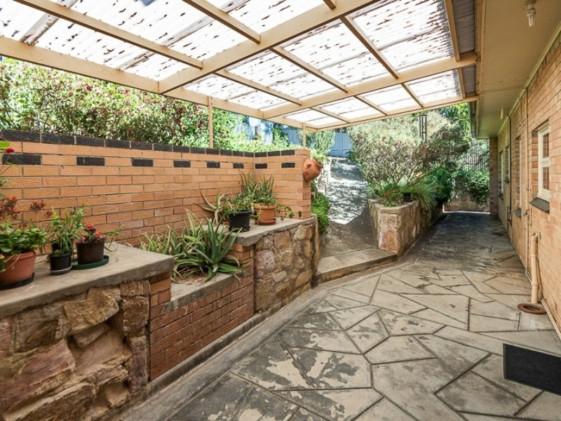 11 Deane Avenue, Belair SA 5052