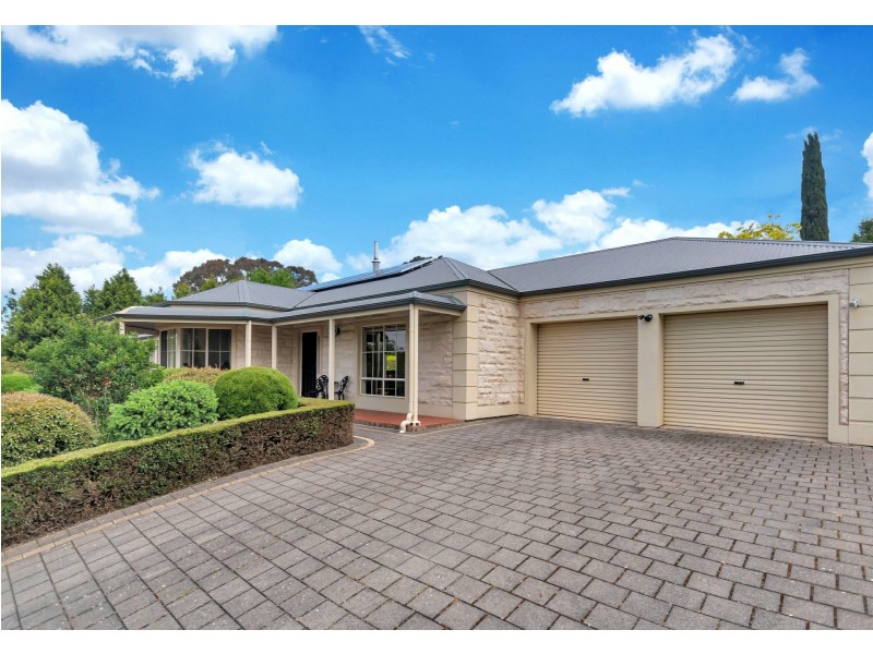 11 Claret Ash Drive, Mount Barker SA 5251