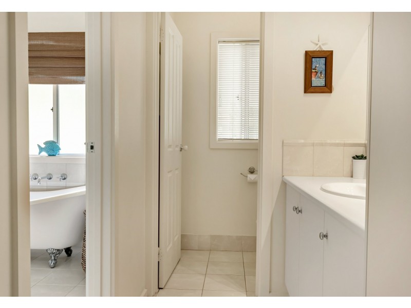 11 Claret Ash Drive, Mount Barker SA 5251