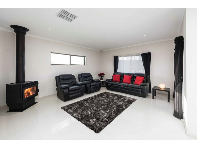 5 Aurora Circuit, Meadows SA 5201
