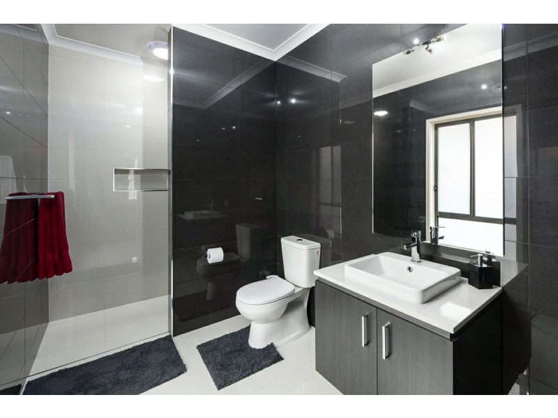 5 Aurora Circuit, Meadows SA 5201