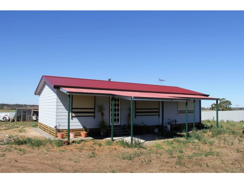 1901 Jervois Road, Woods Point SA 5253
