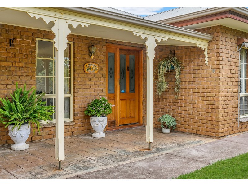 9 Herriot Court, Mount Barker SA 5251