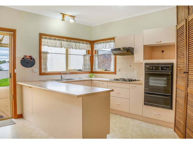 9 Herriot Court, Mount Barker SA 5251