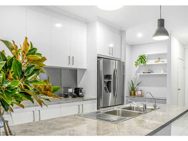 5 Honeysuckle Way, Mount Barker SA 5251