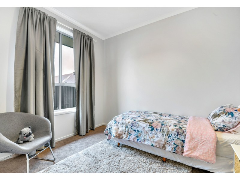 5 Honeysuckle Way, Mount Barker SA 5251