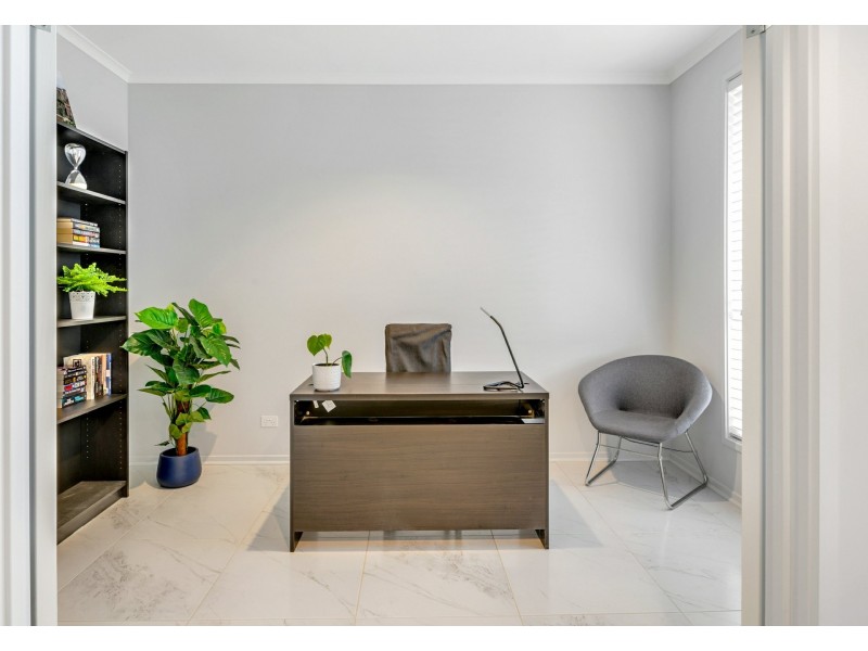 5 Honeysuckle Way, Mount Barker SA 5251