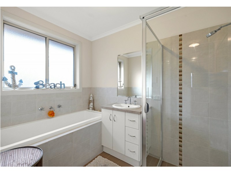 2 Galloway Court, Mount Barker SA 5251