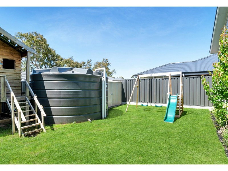 6 Eucalypt Street, Mount Barker SA 5251