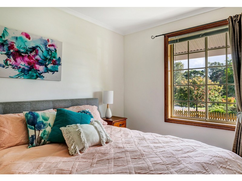 2 Ibis Court, Mount Barker SA 5251