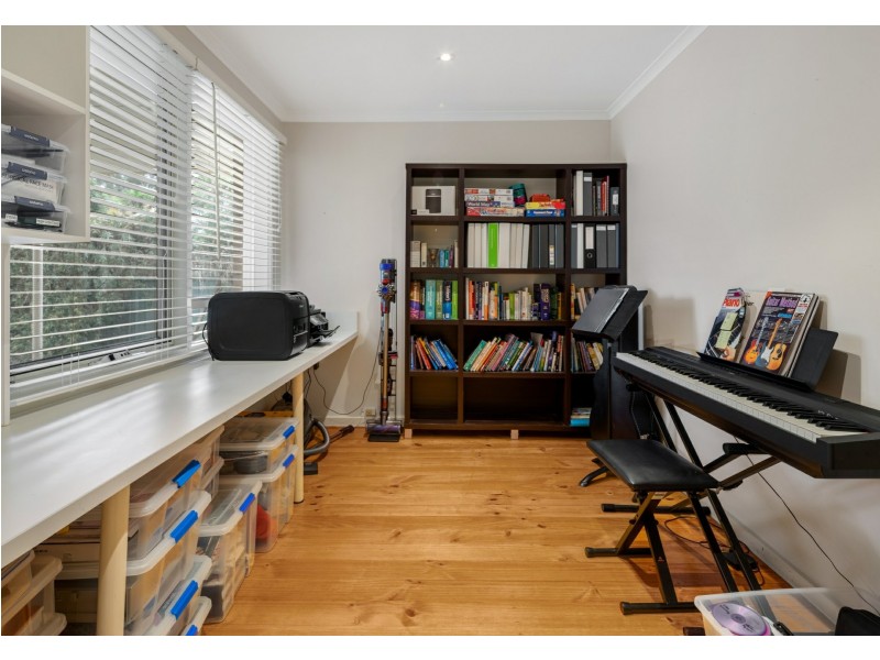 15 Edward Street, Mount Barker SA 5251