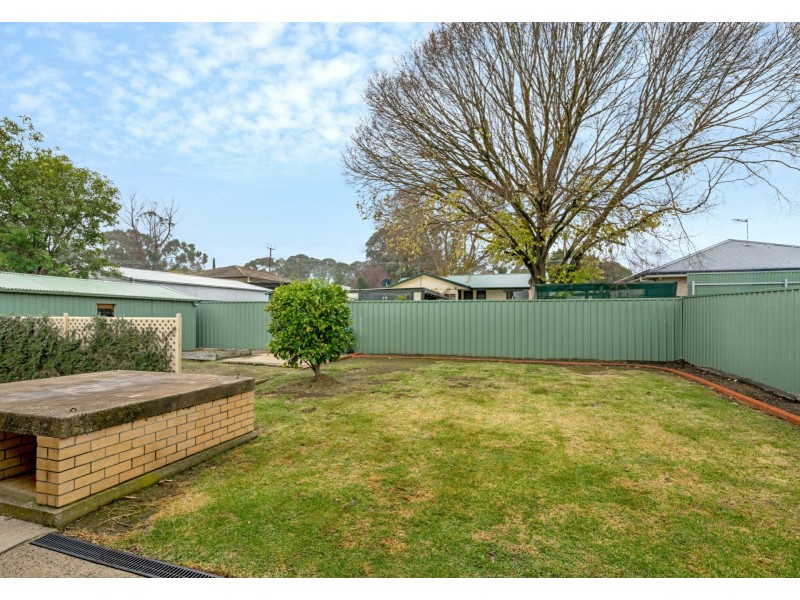 15 Edward Street, Mount Barker SA 5251