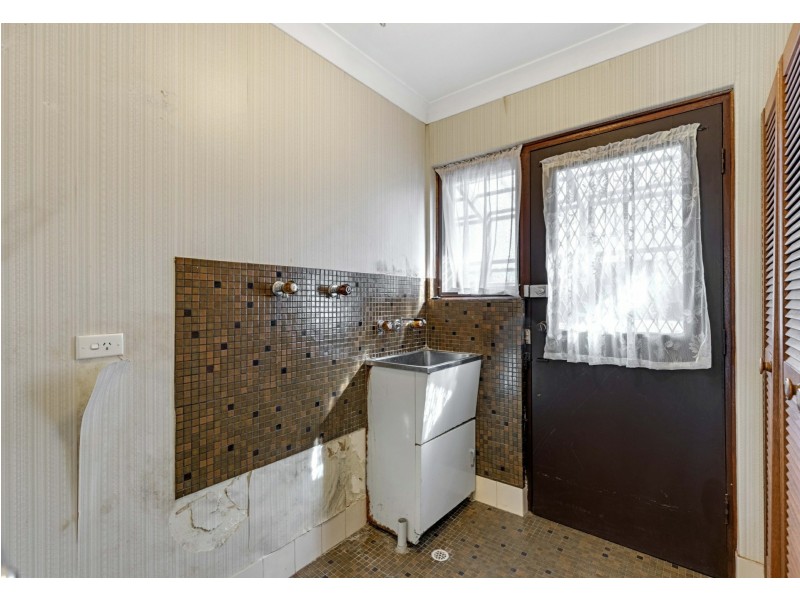 10 Regency Road, Happy Valley SA 5159