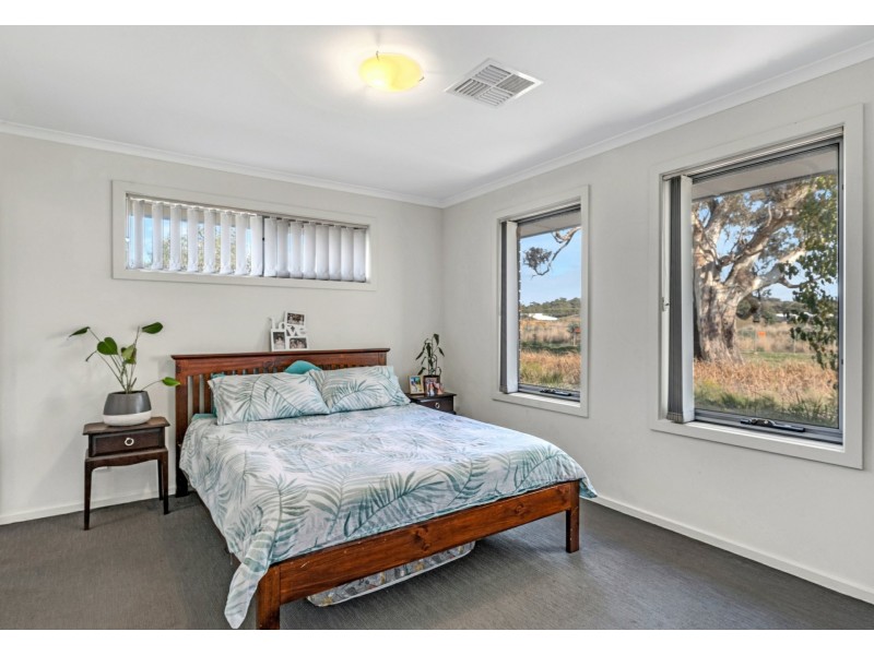 25 Bradford Street, Mount Barker SA 5251