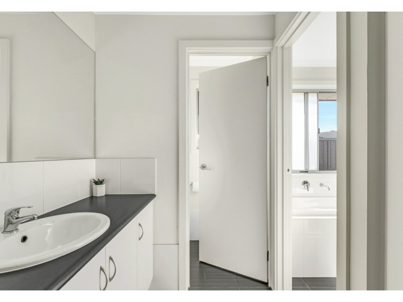 25 Bradford Street, Mount Barker SA 5251