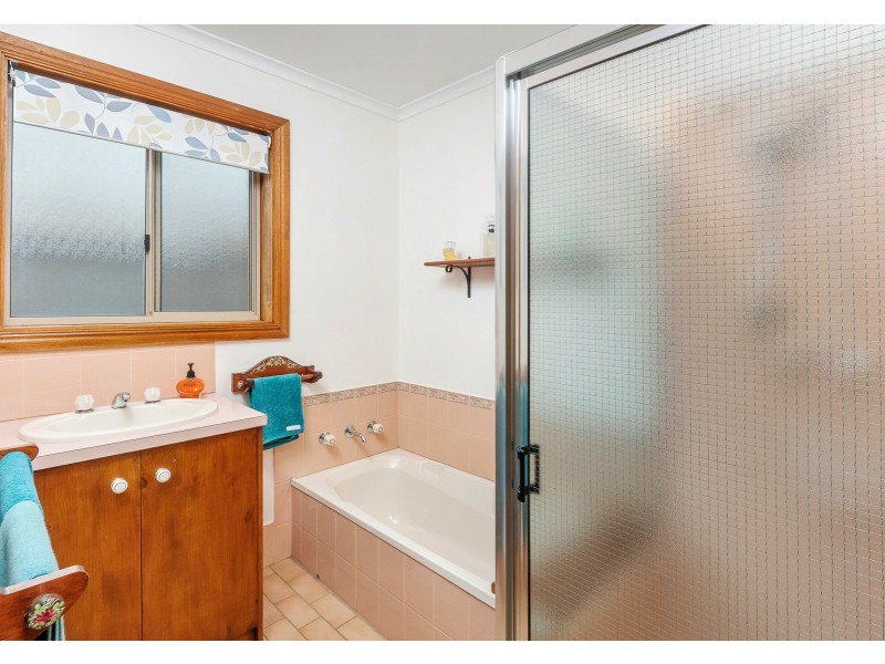 2/15 Gilbert Road, Mount Barker SA 5251