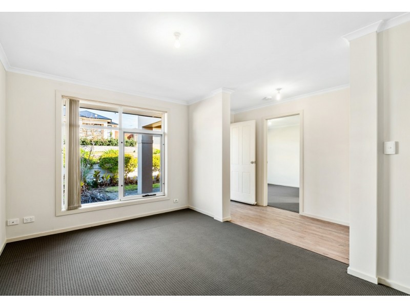 52 Douglas Drive, Mount Barker SA 5251