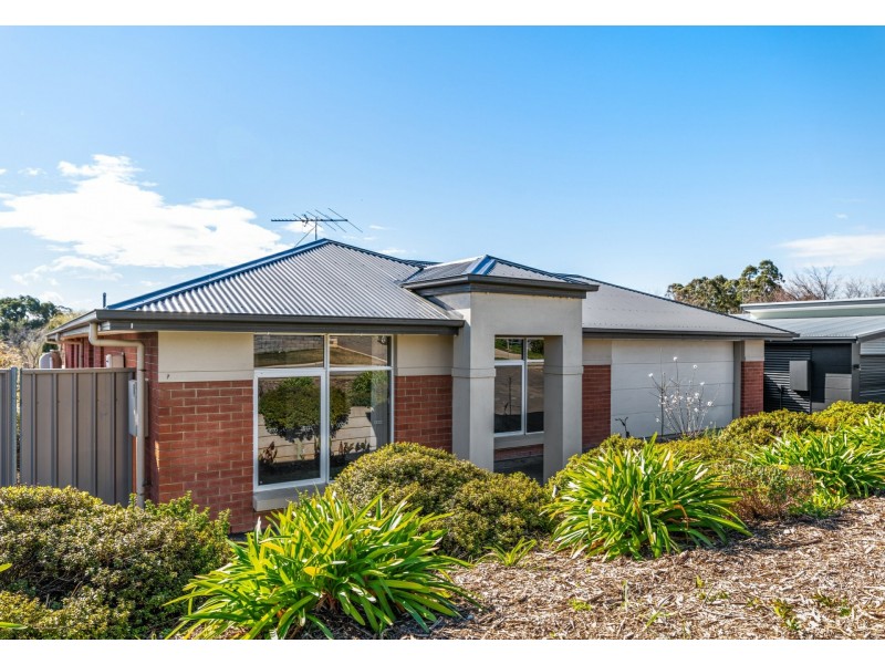 52 Douglas Drive, Mount Barker SA 5251