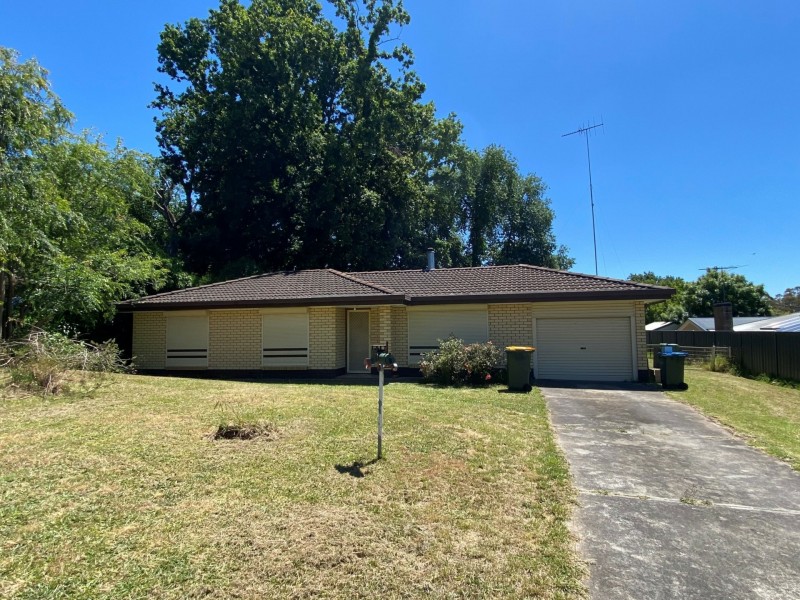 8 Benjamin Way, Mount Barker SA 5251