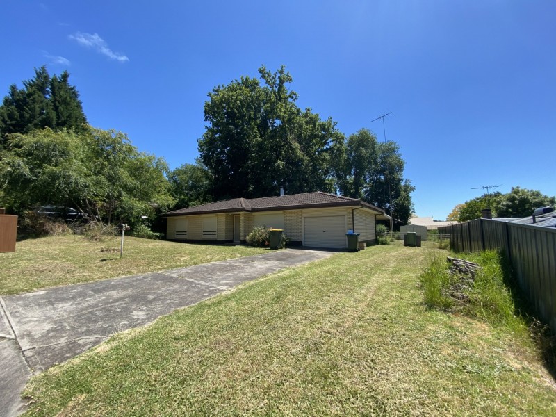 8 Benjamin Way, Mount Barker SA 5251