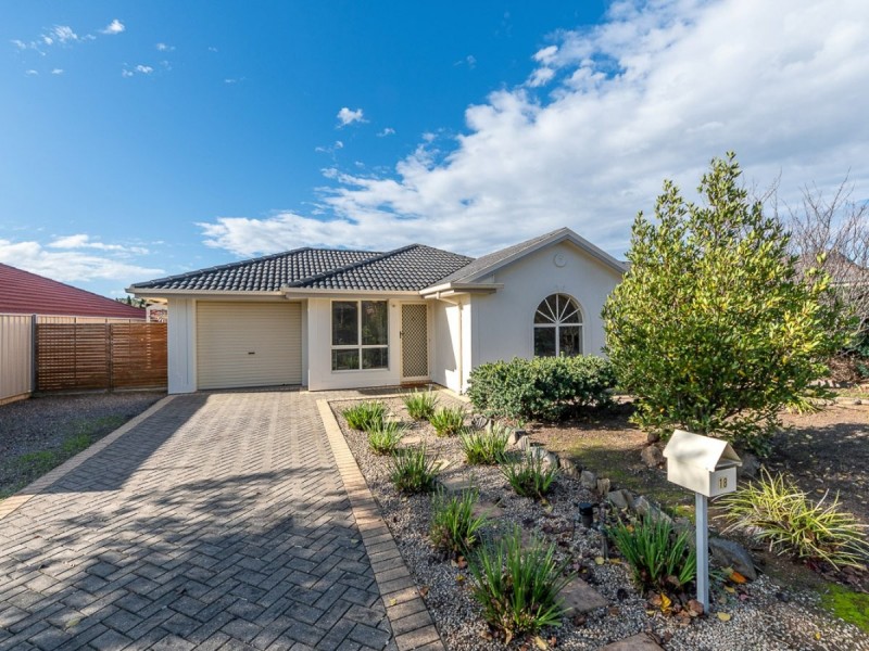 18 Dawson Street, Mount Barker SA 5251