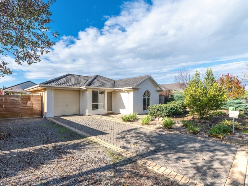18 Dawson Street, Mount Barker SA 5251
