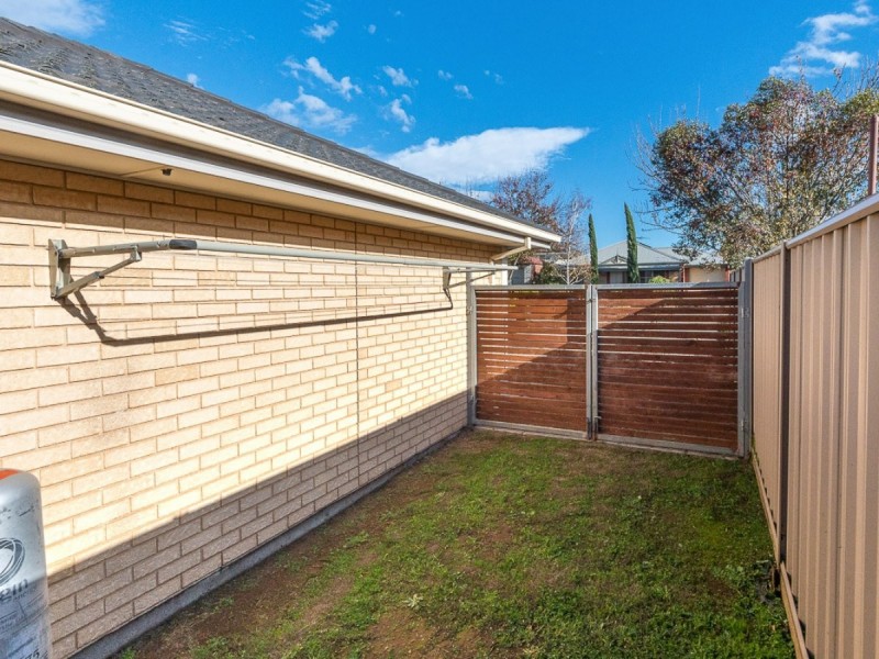 18 Dawson Street, Mount Barker SA 5251