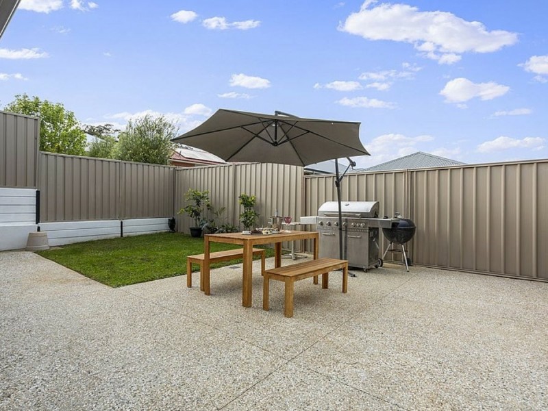 11 Barnet Close, Mount Barker SA 5251