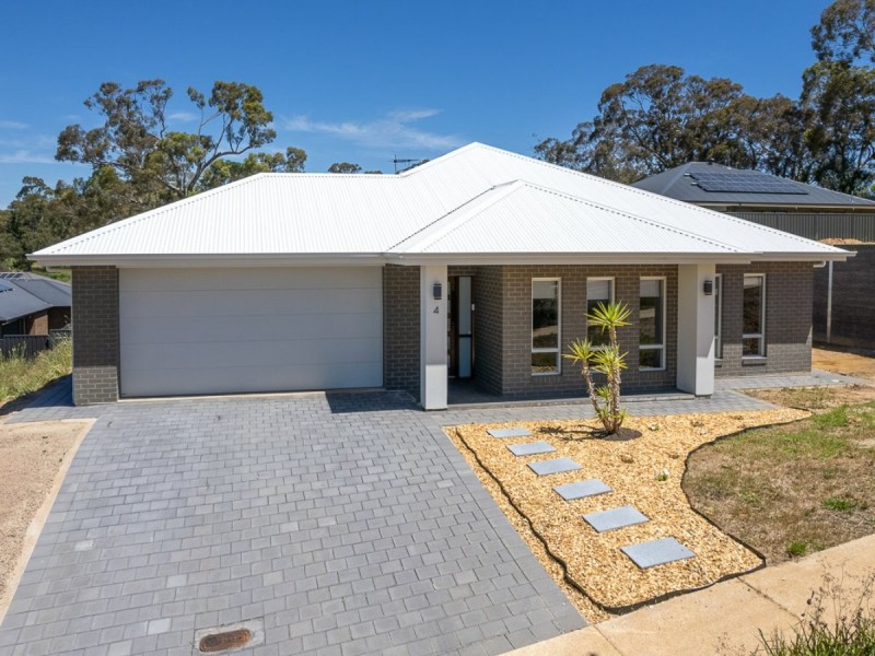 4 Red Cedar Parade, Mount Barker SA 5251