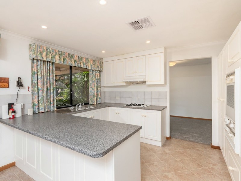 10 Dean Street, Mount Barker SA 5251