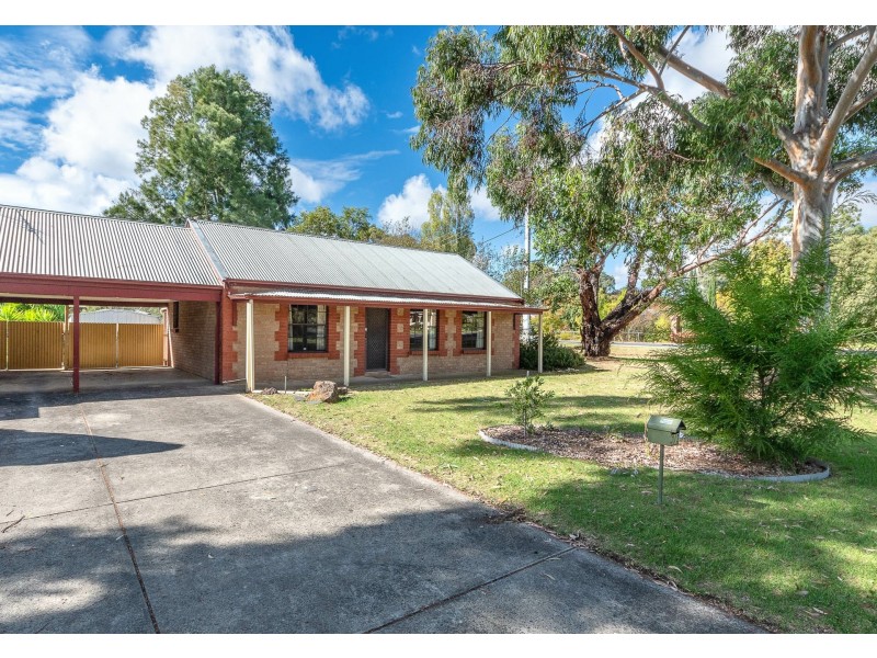1/2 Bernhardt Court, Mount Barker SA 5251
