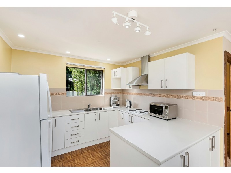 1/2 Bernhardt Court, Mount Barker SA 5251