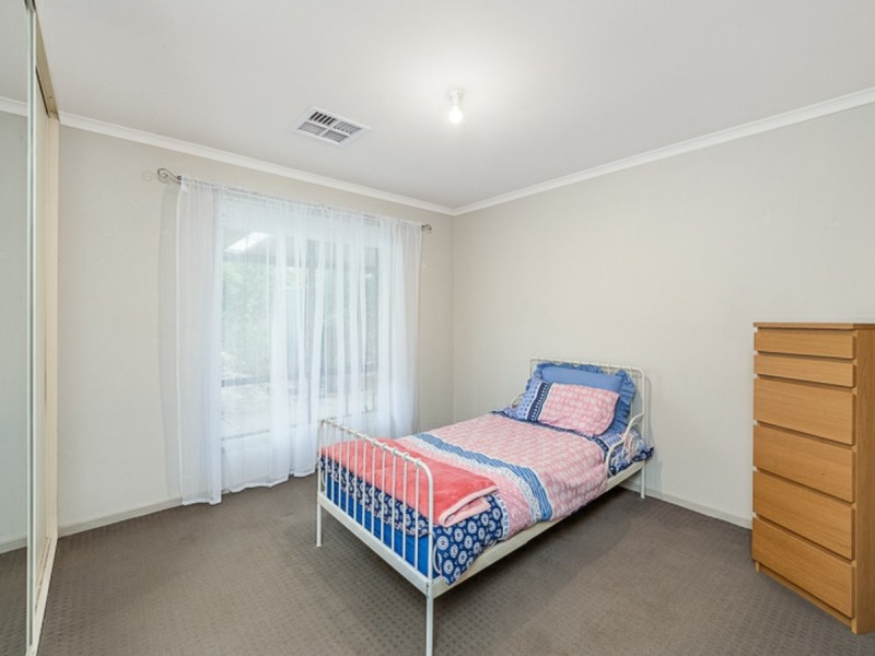 9 Holstein Close, Mount Barker SA 5251