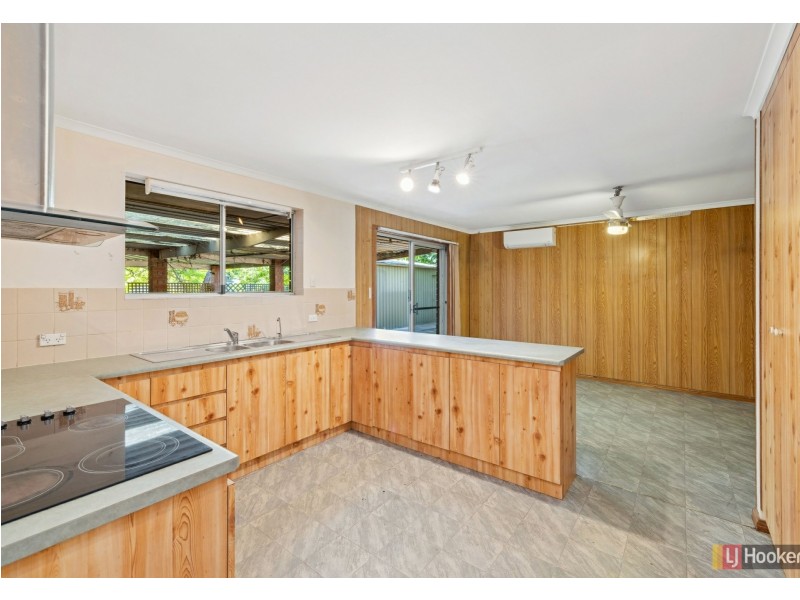 13 Caffrey Crescent, Port Willunga SA 5173