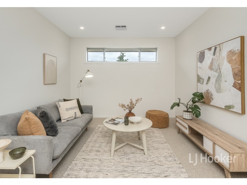 32 Stoneleigh Avenue, Mount Barker SA 5251