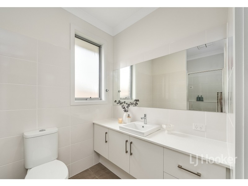 32 Stoneleigh Avenue, Mount Barker SA 5251