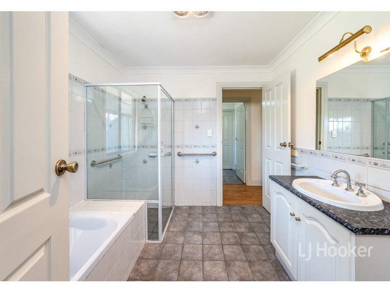 9 Symonds Drive, Mount Barker SA 5251