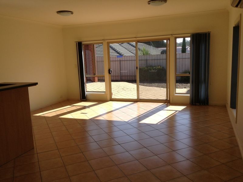 8 Gollan Circuit, Mount Barker SA 5251