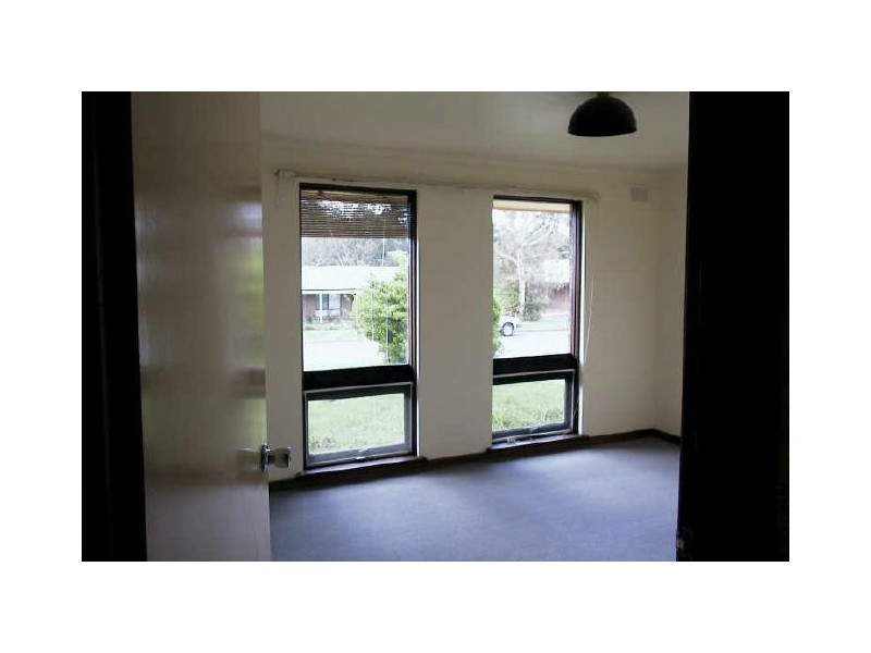 9 Downing Street, Mount Barker SA 5251