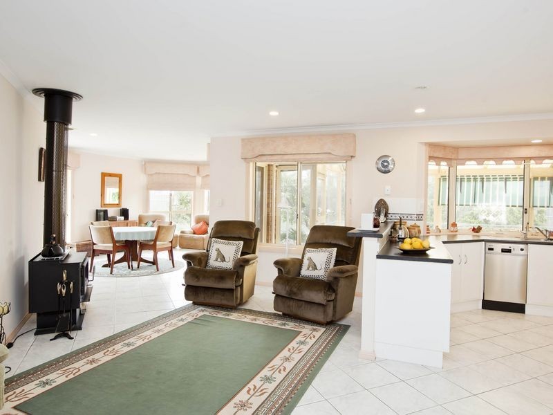 10 Tremayne Drive, Mount Barker SA 5251