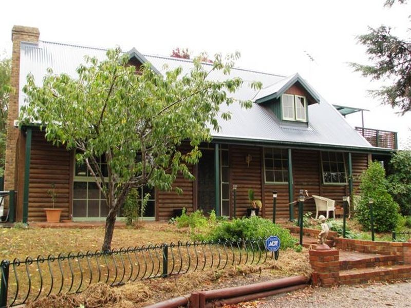 8 Hereford Avenue, Hahndorf SA 5245