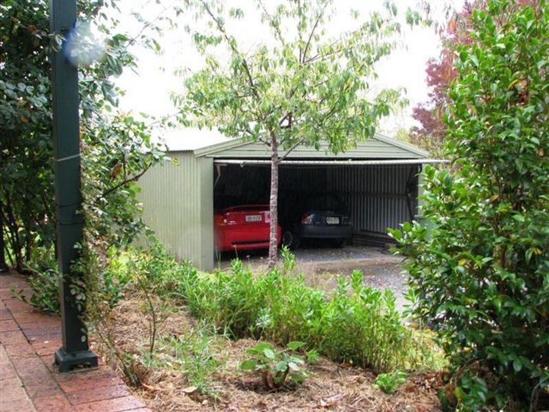 8 Hereford Avenue, Hahndorf SA 5245