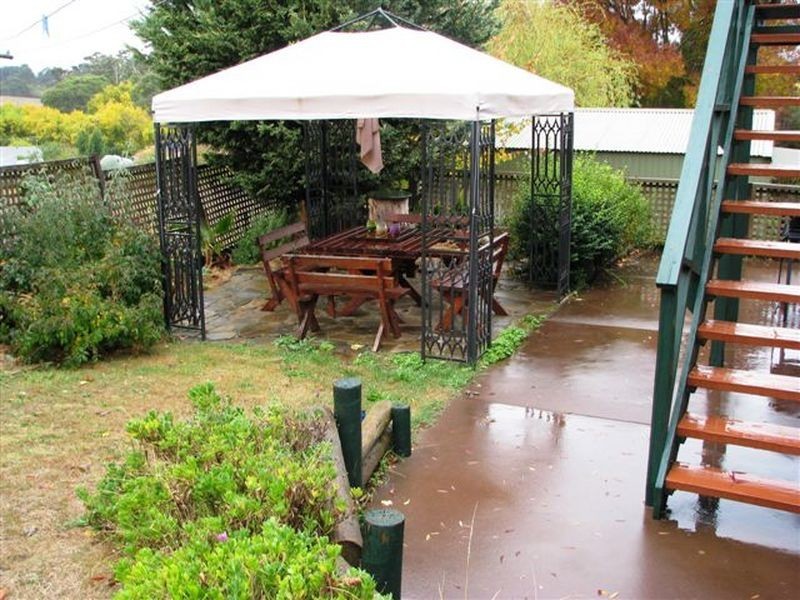 8 Hereford Avenue, Hahndorf SA 5245