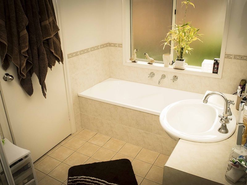 64 Parkview Drive, Mount Barker SA 5251