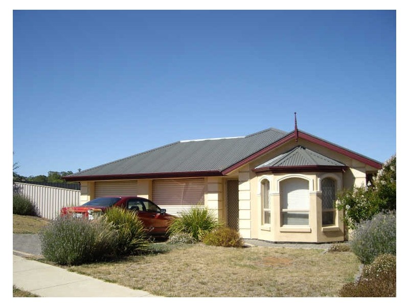 28 Tate Avenue, Mount Barker SA 5251